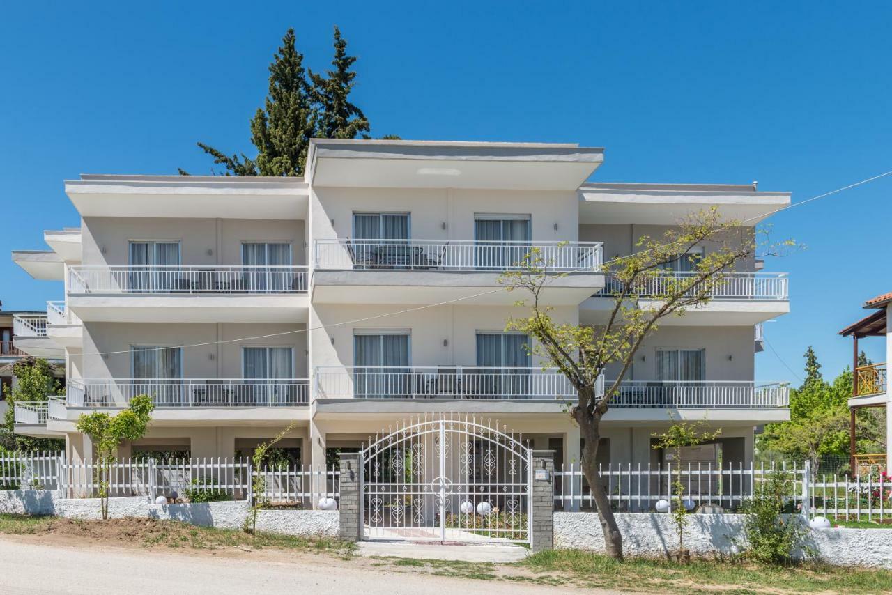 Georgalas Rest Apartments Nea Kallikrateia Zewnętrze zdjęcie